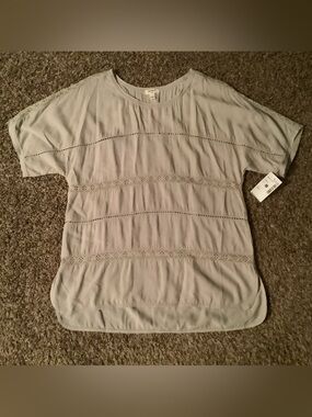 Dylan women’s top, new w/tags, size: S